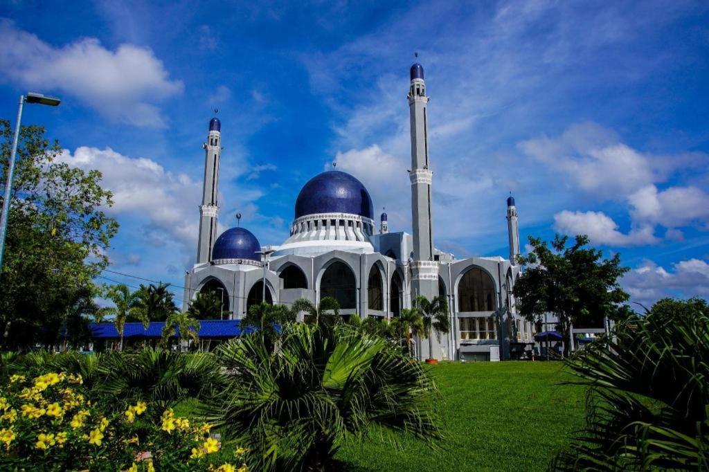 Spot On 89796 D'Noor Budget Inn Kota Bharu Exterior foto